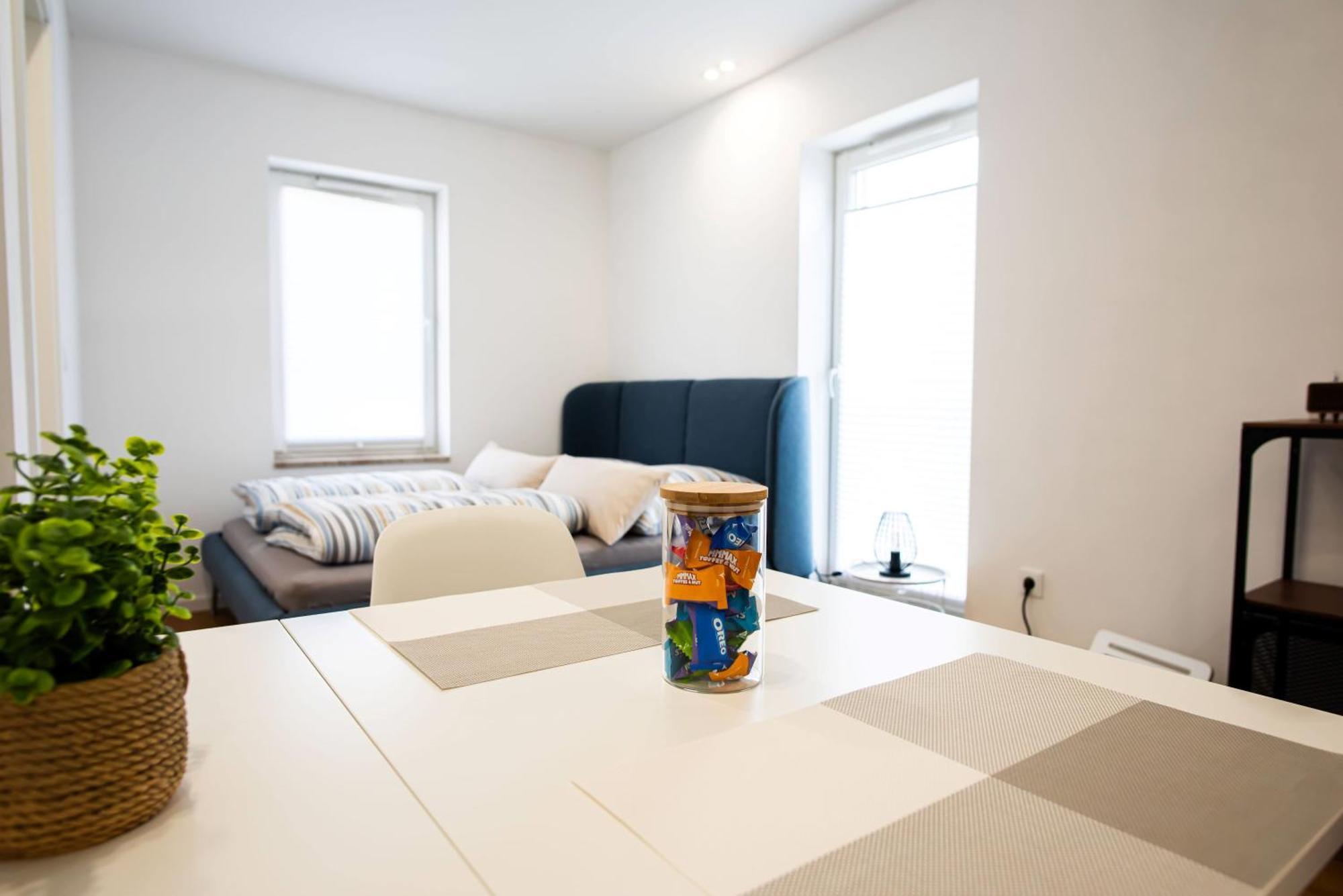 Zentral Gelegenes Apartment Augsburg Buitenkant foto